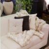 beige rabbit imitatie bont sprei
